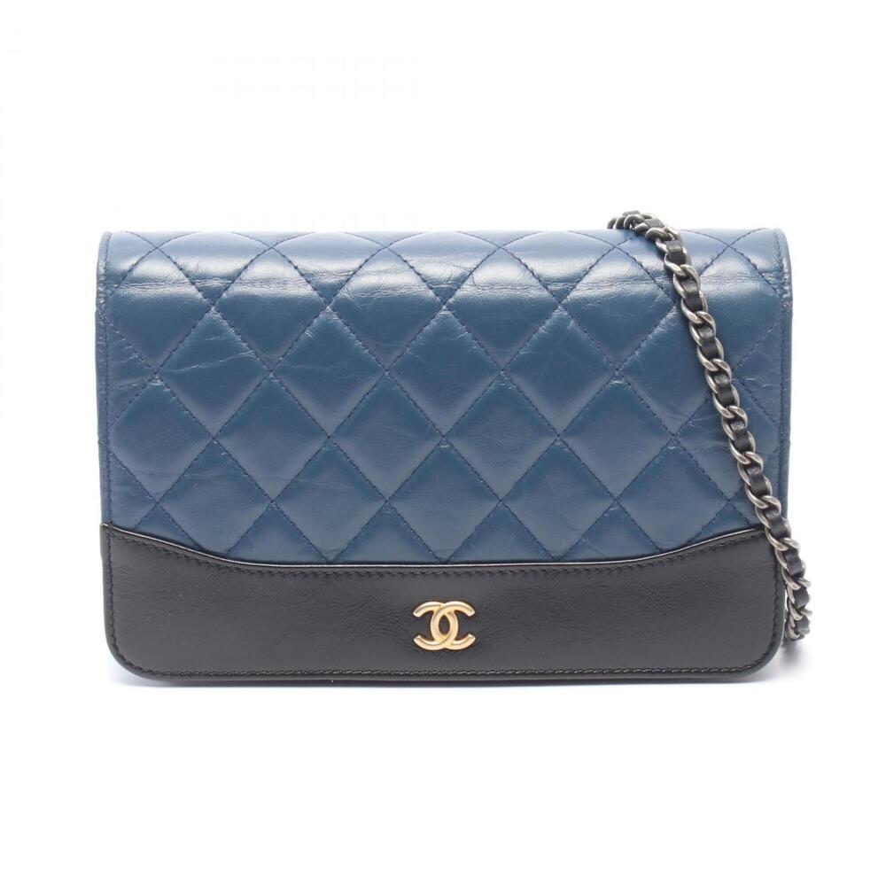 Chanel Matelassé Shoulder Bag/Handbag, Leather, Women's, Navy/Black